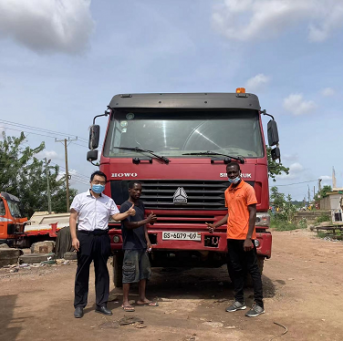 Le camion lourd HOWO, le « héros » sur la route de la vie